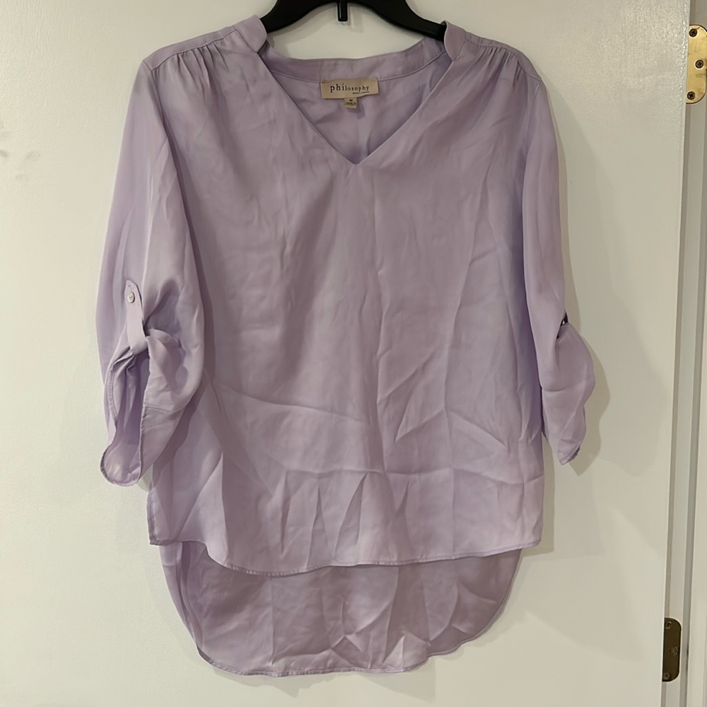 Pretty lavender purple Philosophy v neck blouse